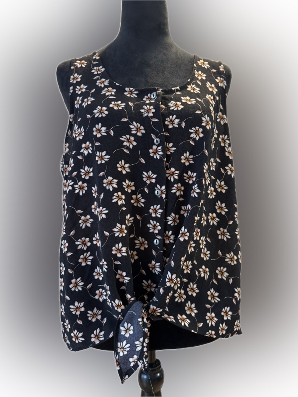 Gypsy and Jade Black Floral Tie Front Blouse XL